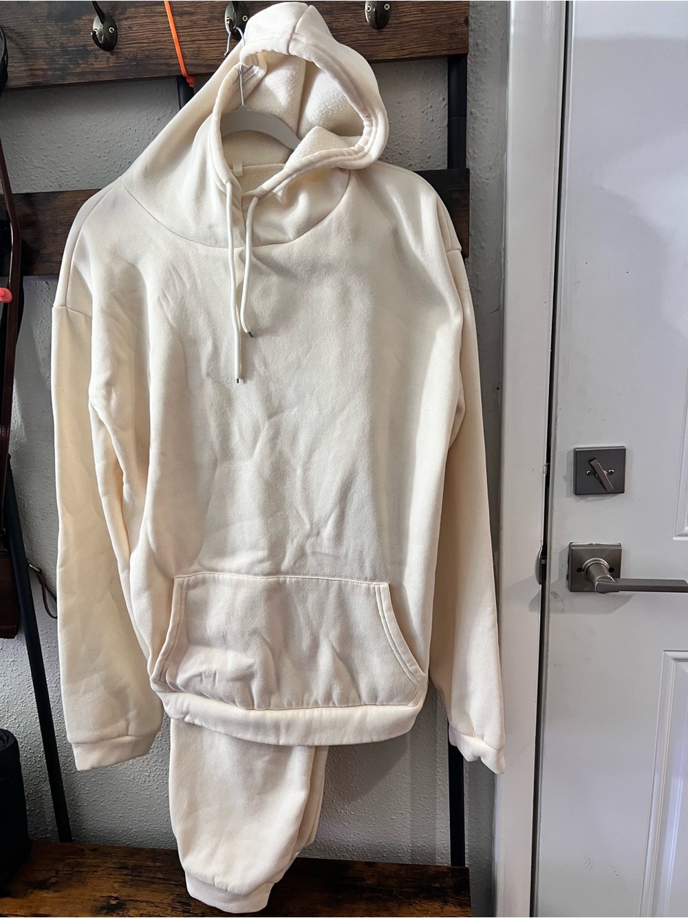 Men's Cream Pullover Hoodie with Kangaroo Pocket and sweatpants